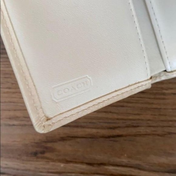 Coach Wallet #9💥PRICE DROP💥 - Picture 8 of 9